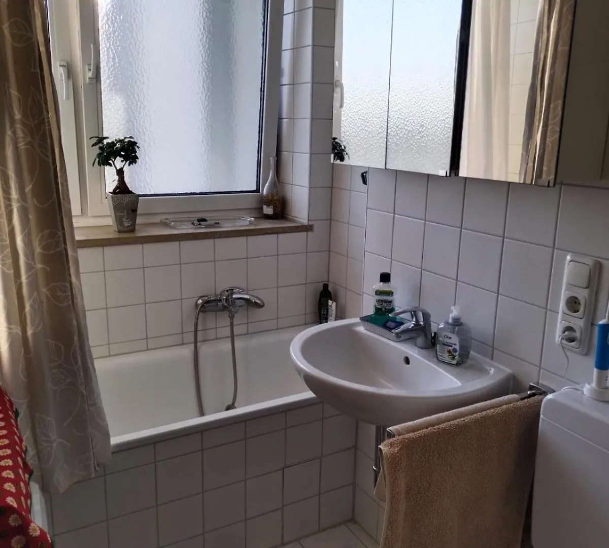 Alpblick - Apartment Mit Kostenlosen Parkplaetzen!! Taufkirchen